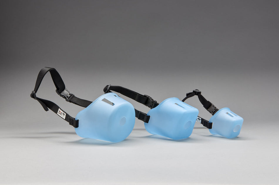 SMALL PLASTIC DOG MUZZLE